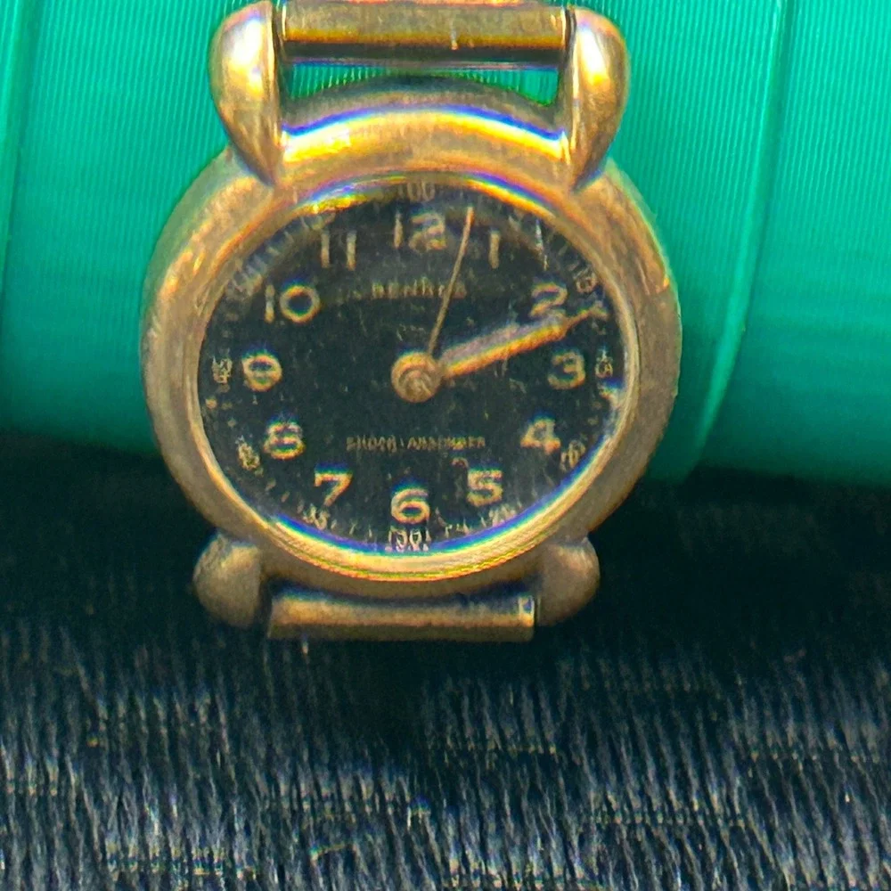 Benrus Vintage Mechanical Watch Black Dial Gold Tone Speidel Band Parts Repair‎